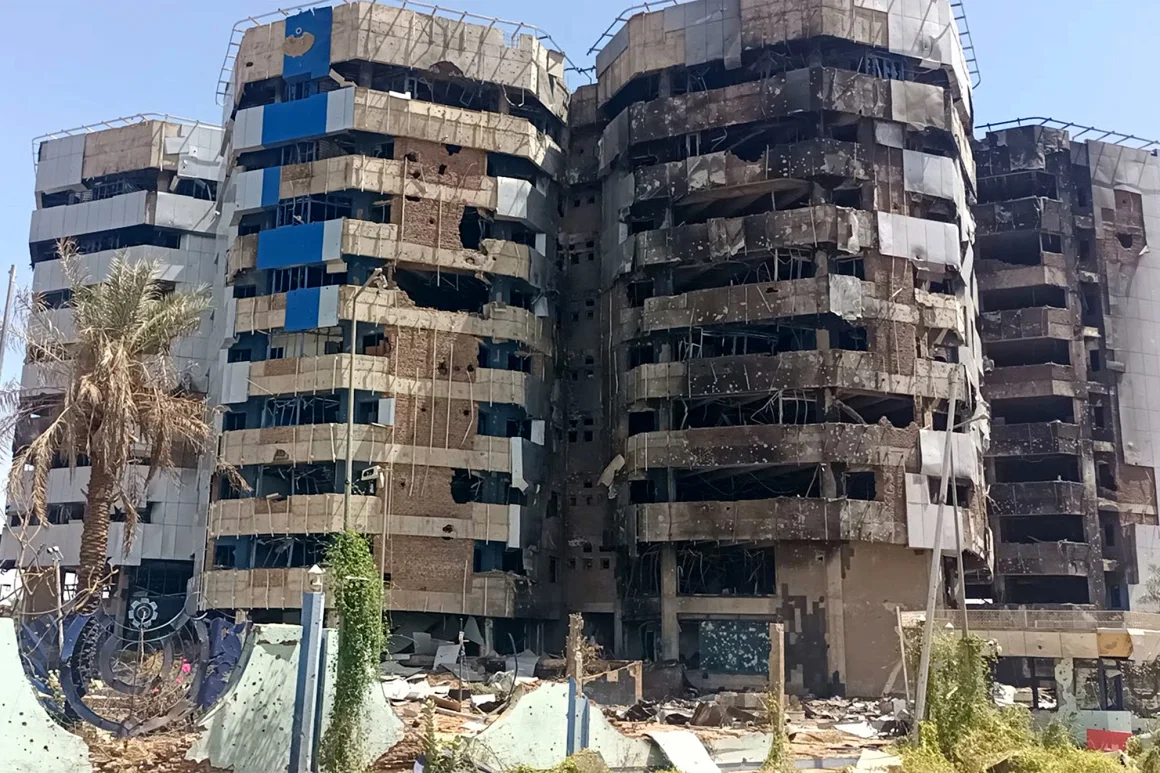 Leadership in Crisis: Swift Action Saves Lives Hero Background